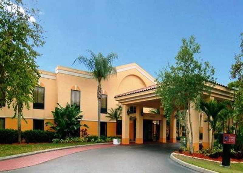 Quality Suites Fort Myers Airport I-75 Exteriör bild